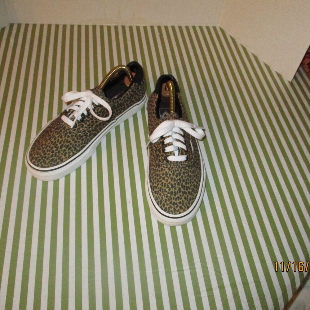 Cheetah Vans - Off the Wall - Picture 2 of 16